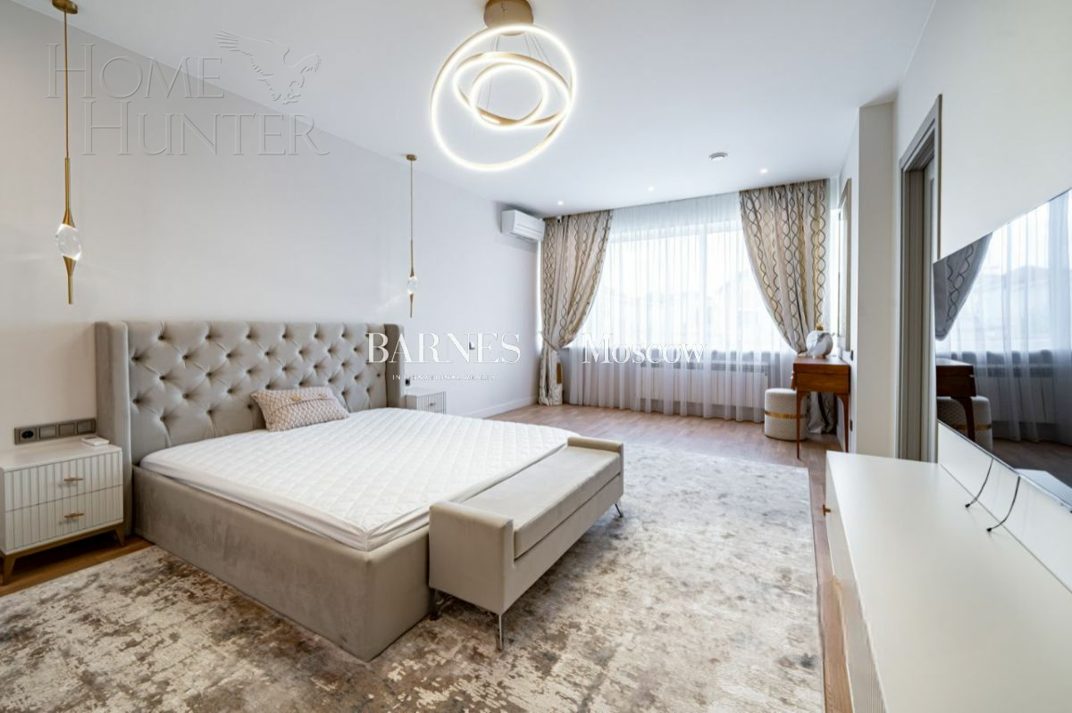 2-этажный коттедж 300 м² с отделкой