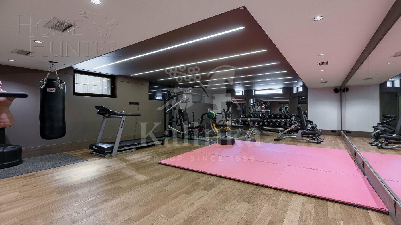 2-этажный коттедж 1 150 м² с отделкой