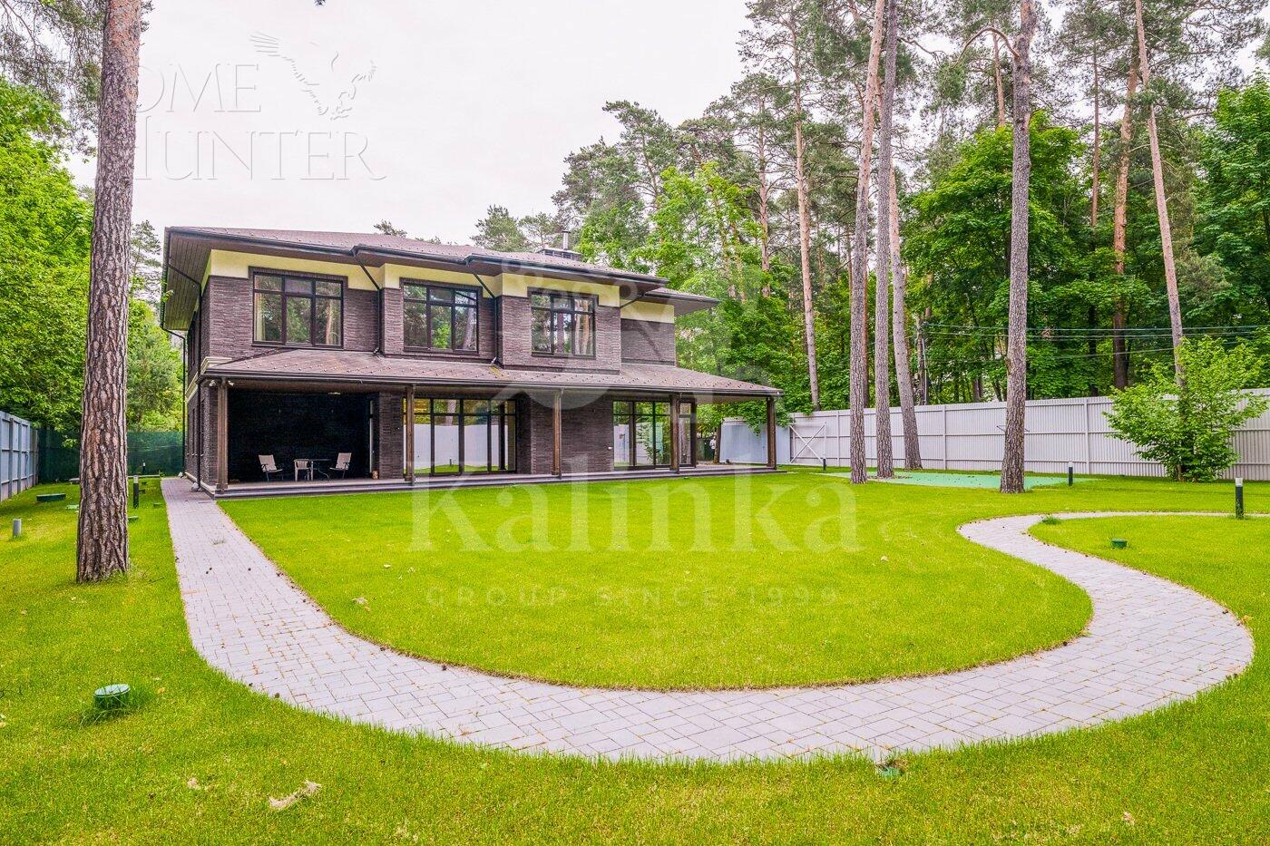 2-этажный коттедж 654.7 м² с отделкой