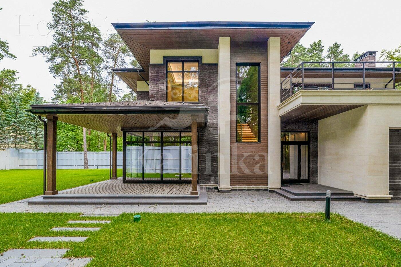 2-этажный коттедж 654.7 м² с отделкой