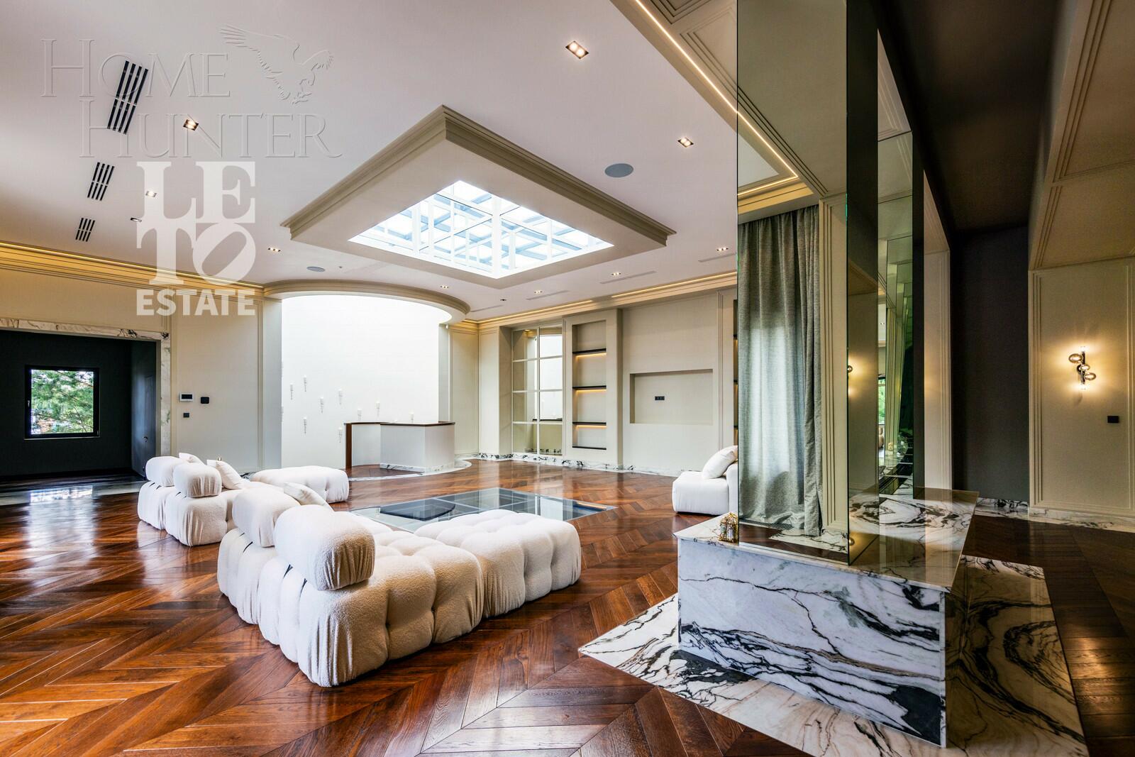 2-этажный коттедж 2 430 м² с отделкой