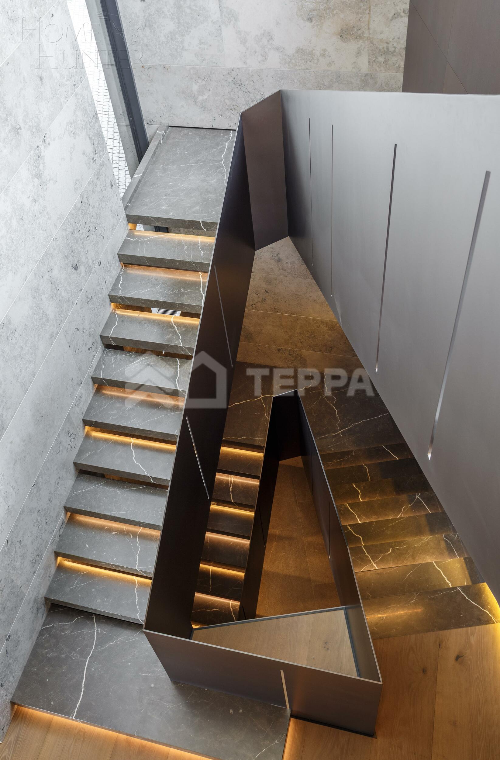 2-этажный коттедж 2 100 м² с отделкой