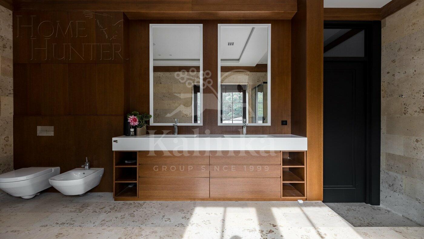 2-этажный коттедж 1 150 м² с отделкой