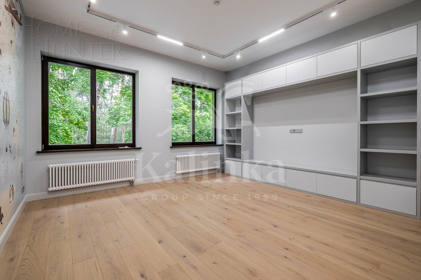 2-этажный коттедж 654.7 м² с отделкой