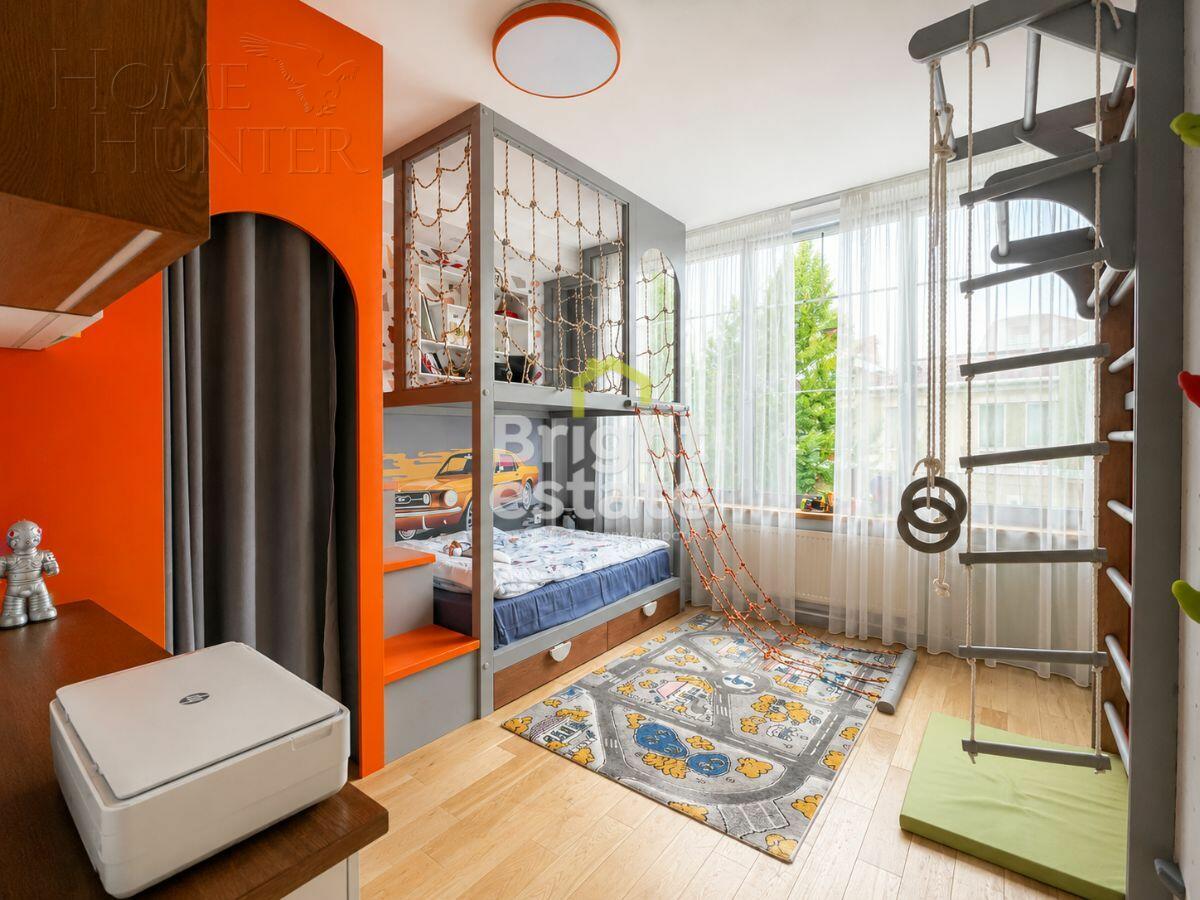 2-этажный таунхаус 240 м² с отделкой