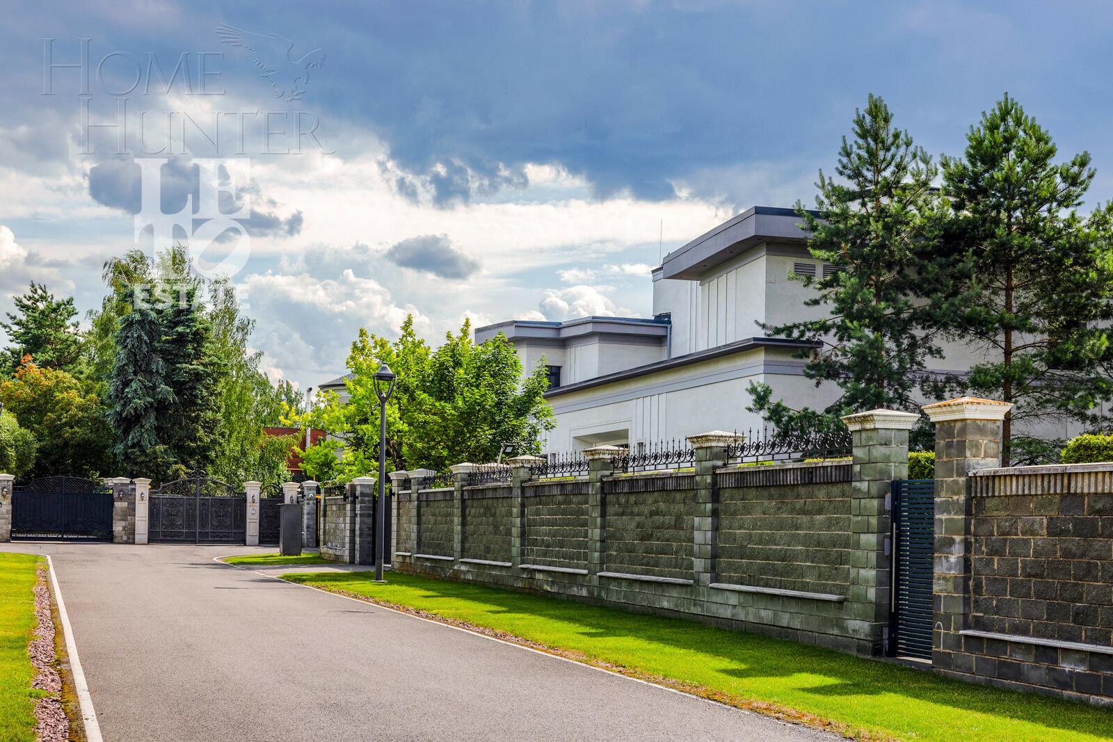 2-этажный коттедж 2 430 м² с отделкой