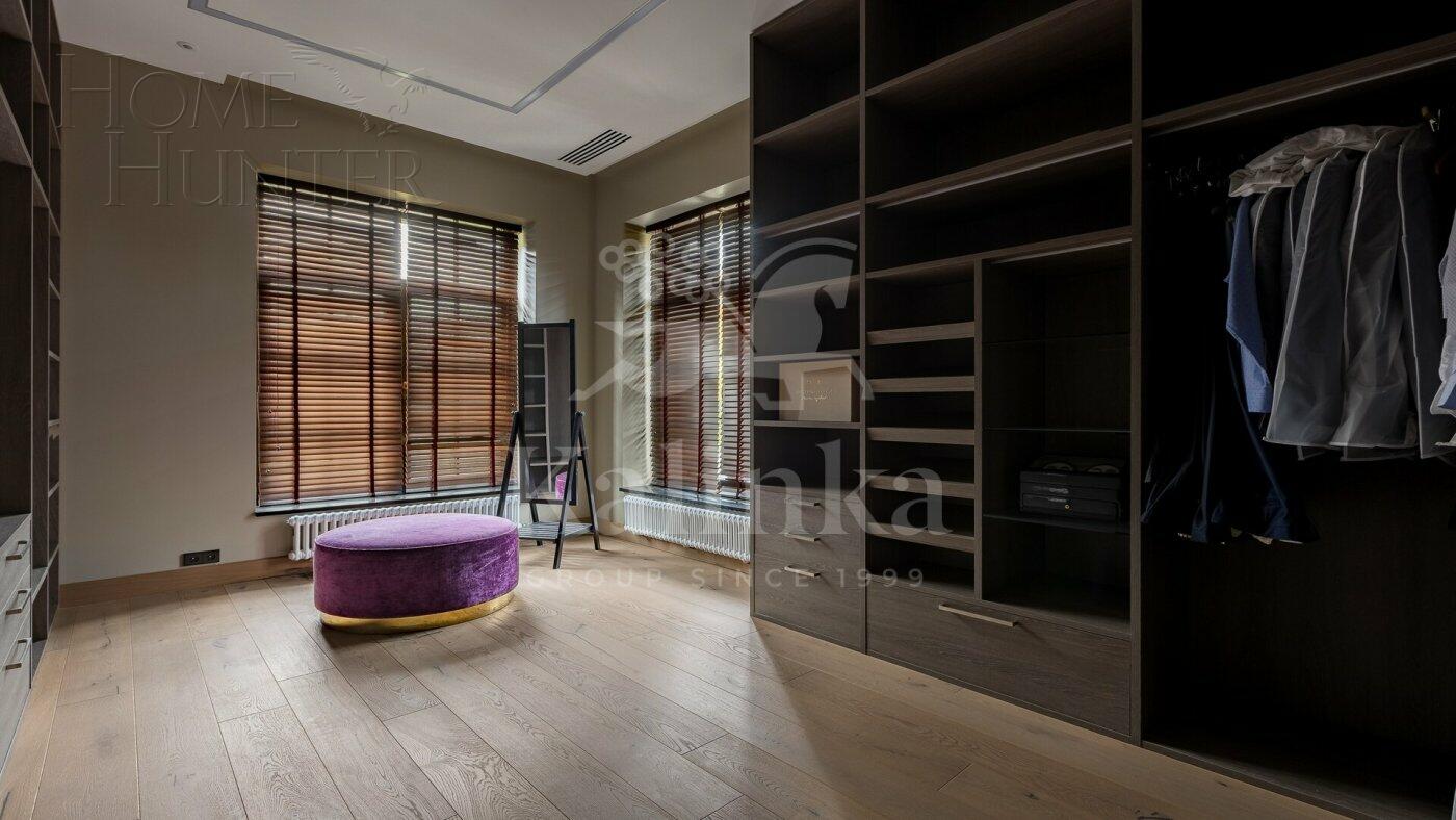 2-этажный коттедж 1 150 м² с отделкой