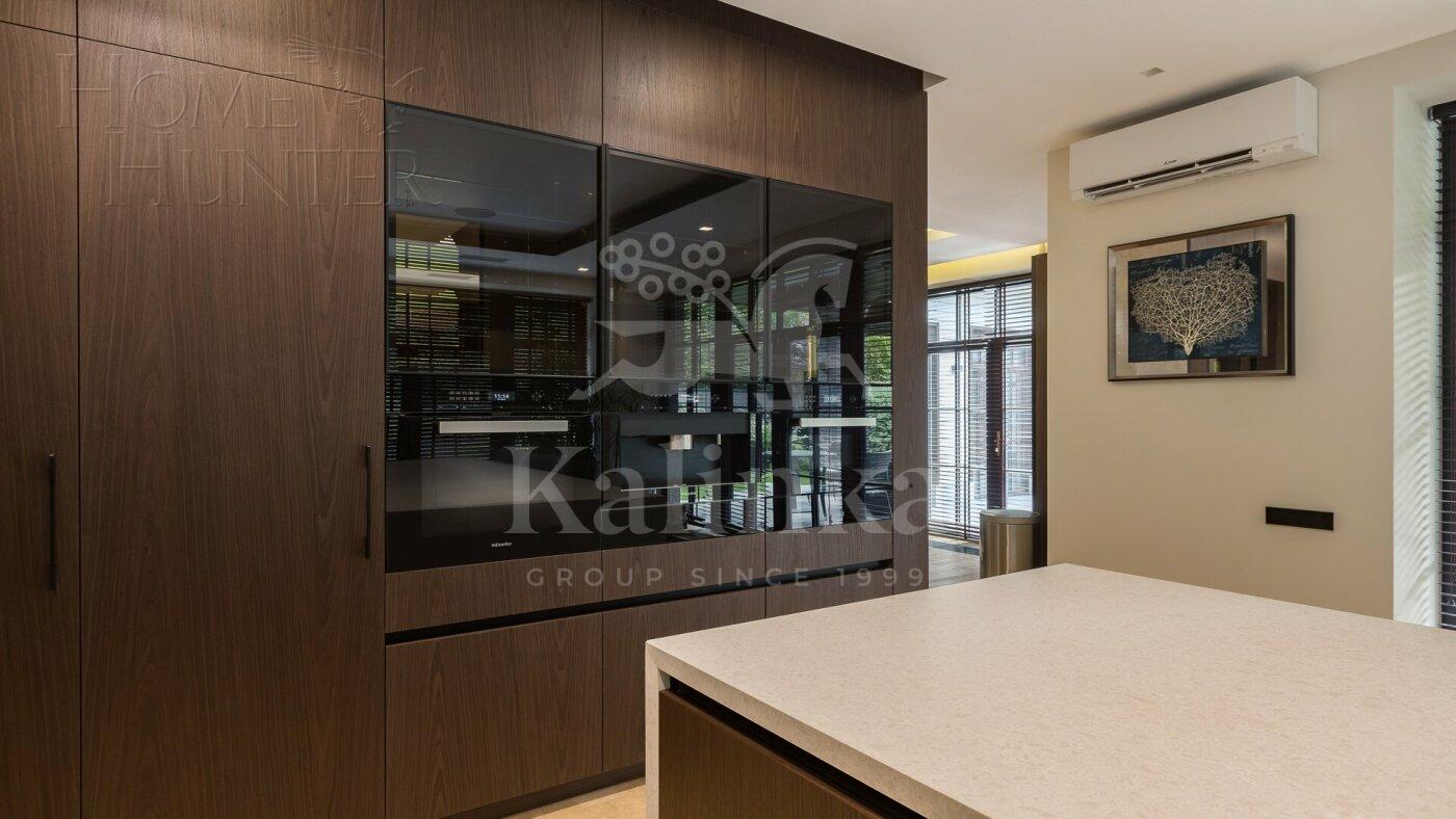 2-этажный коттедж 1 150 м² с отделкой