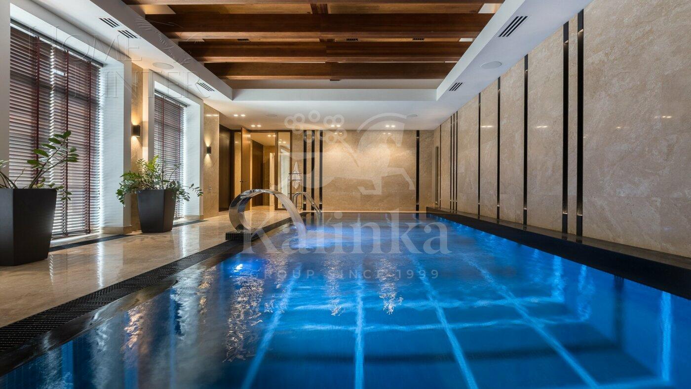 2-этажный коттедж 1 150 м² с отделкой