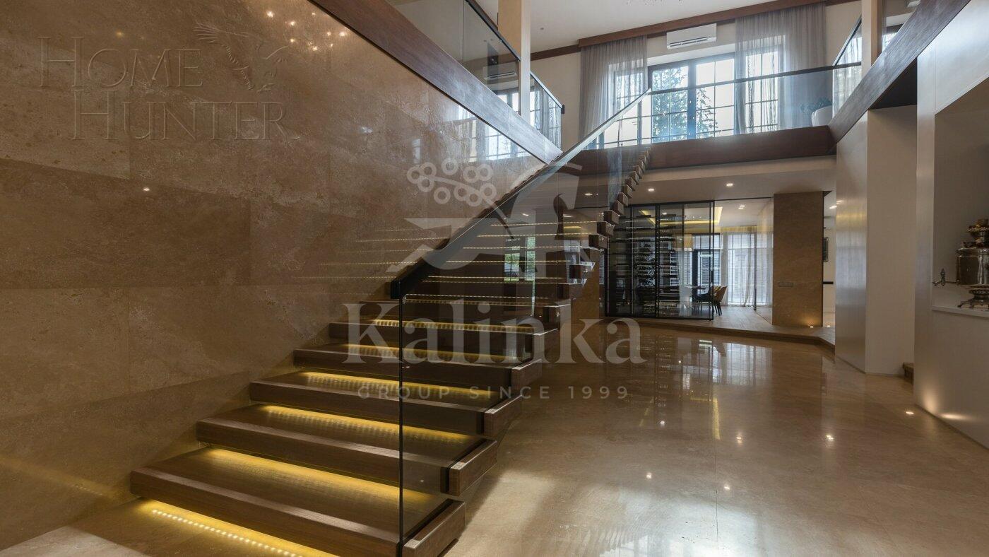 2-этажный коттедж 1 150 м² с отделкой