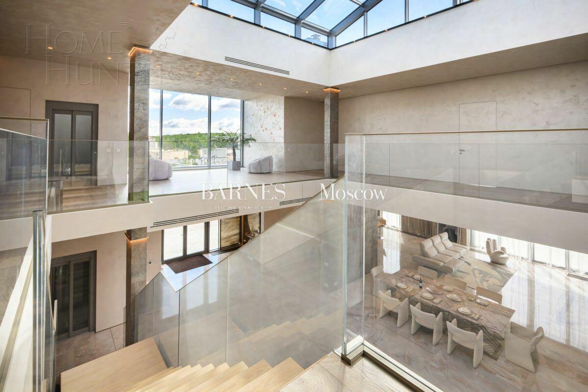 2-этажный коттедж 1 500 м² с отделкой