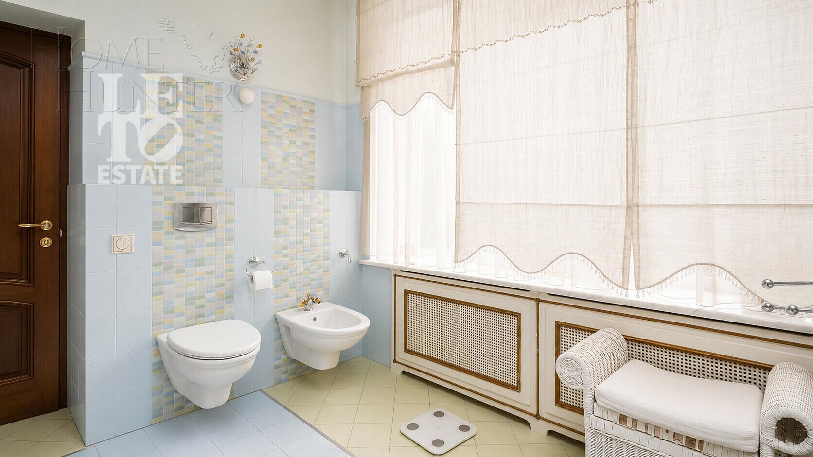 2-этажный коттедж 648 м² с отделкой