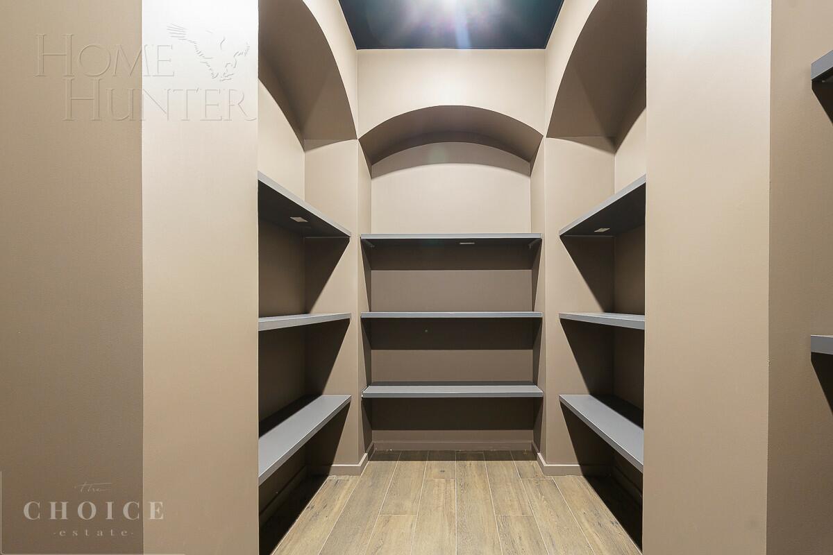 2-этажный таунхаус 400 м² с отделкой