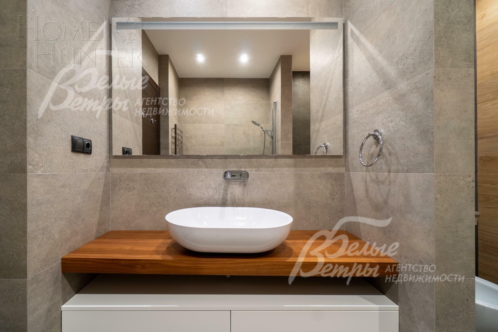 3-этажный коттедж 850 м² с отделкой