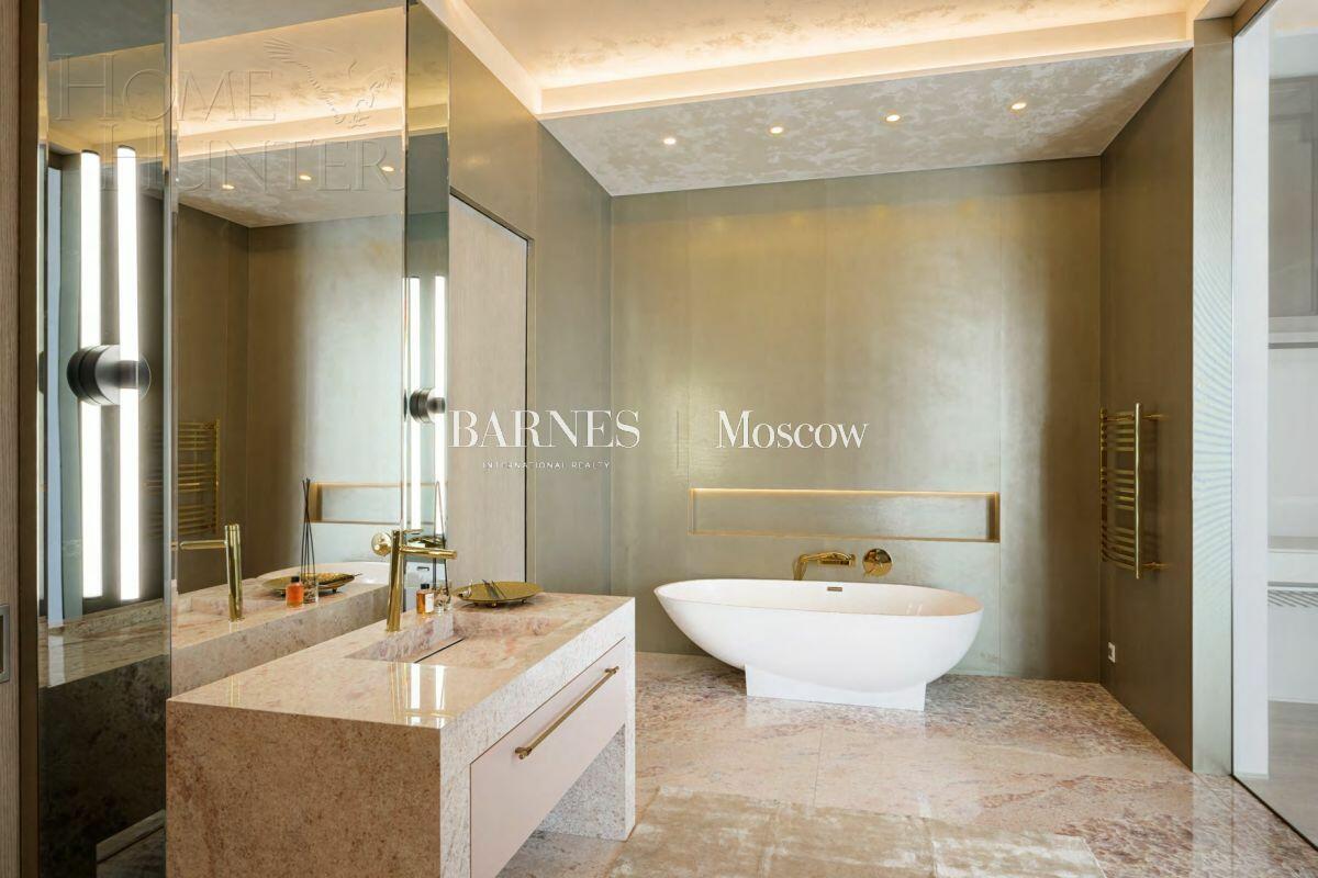 2-этажный коттедж 1 500 м² с отделкой
