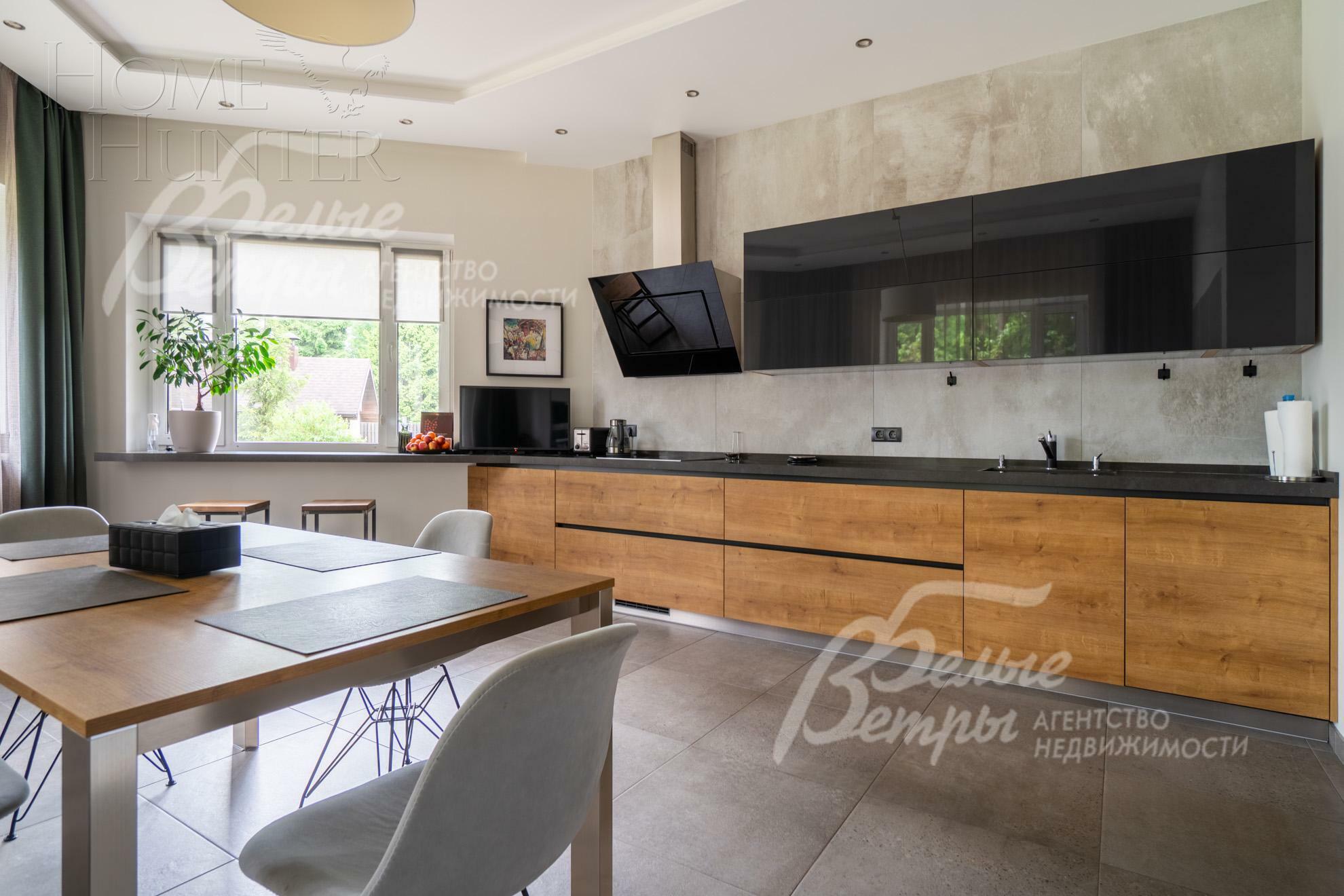 3-этажный коттедж 850 м² с отделкой