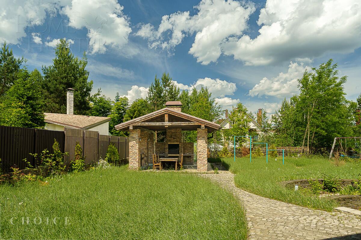 2-этажный таунхаус 400 м² с отделкой