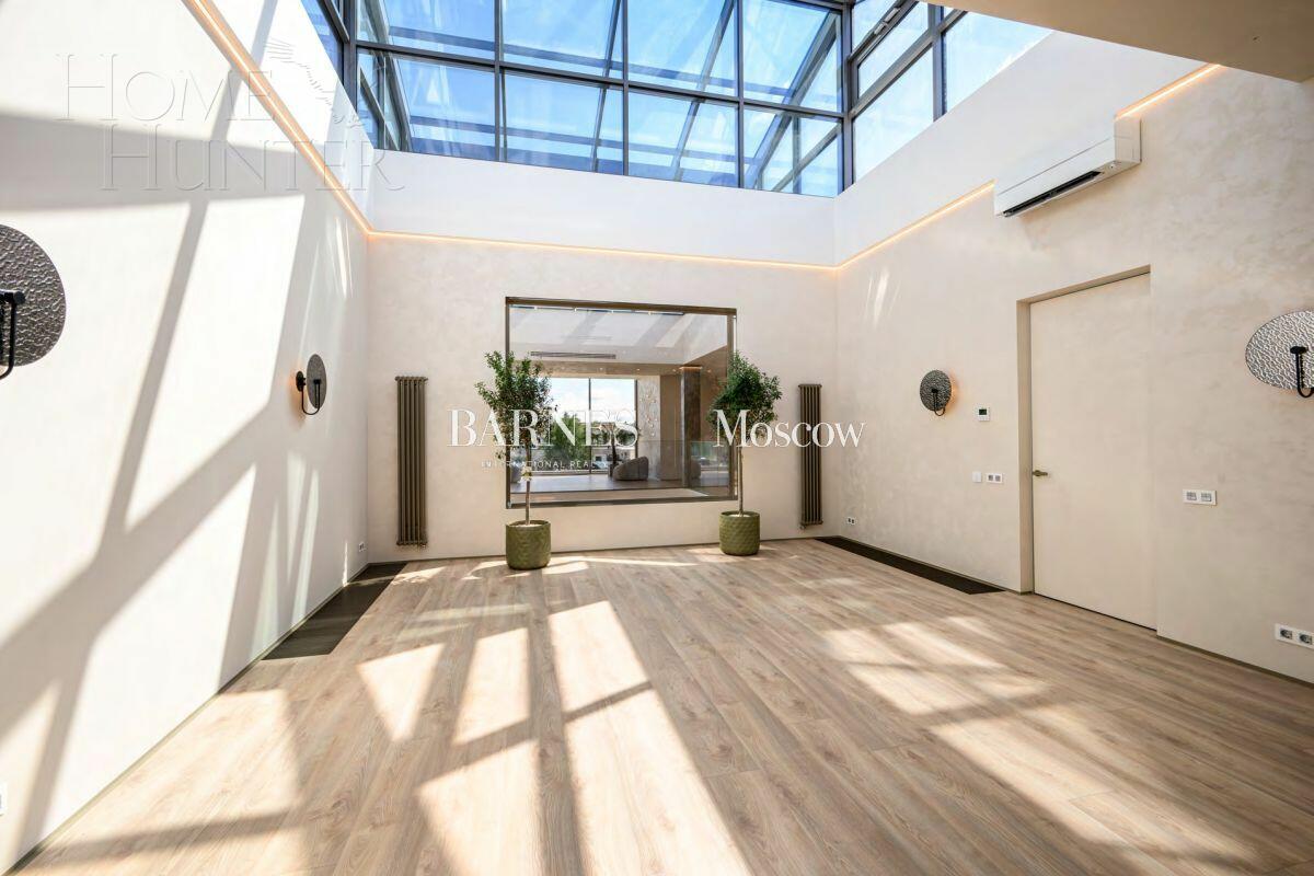 2-этажный коттедж 1 500 м² с отделкой