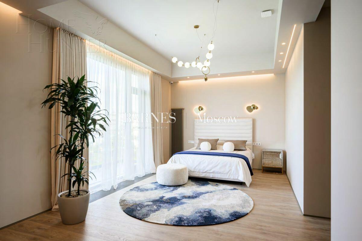 2-этажный коттедж 1 500 м² с отделкой