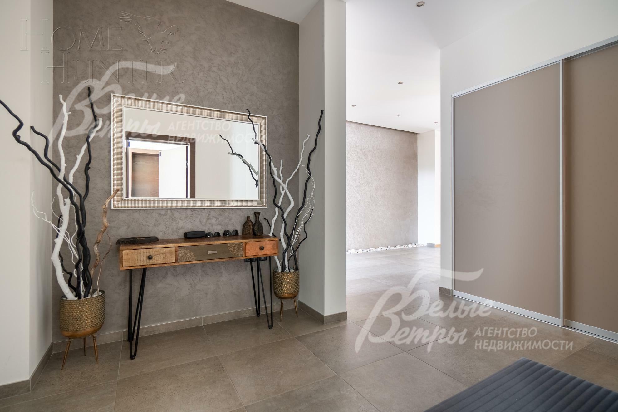 3-этажный коттедж 850 м² с отделкой