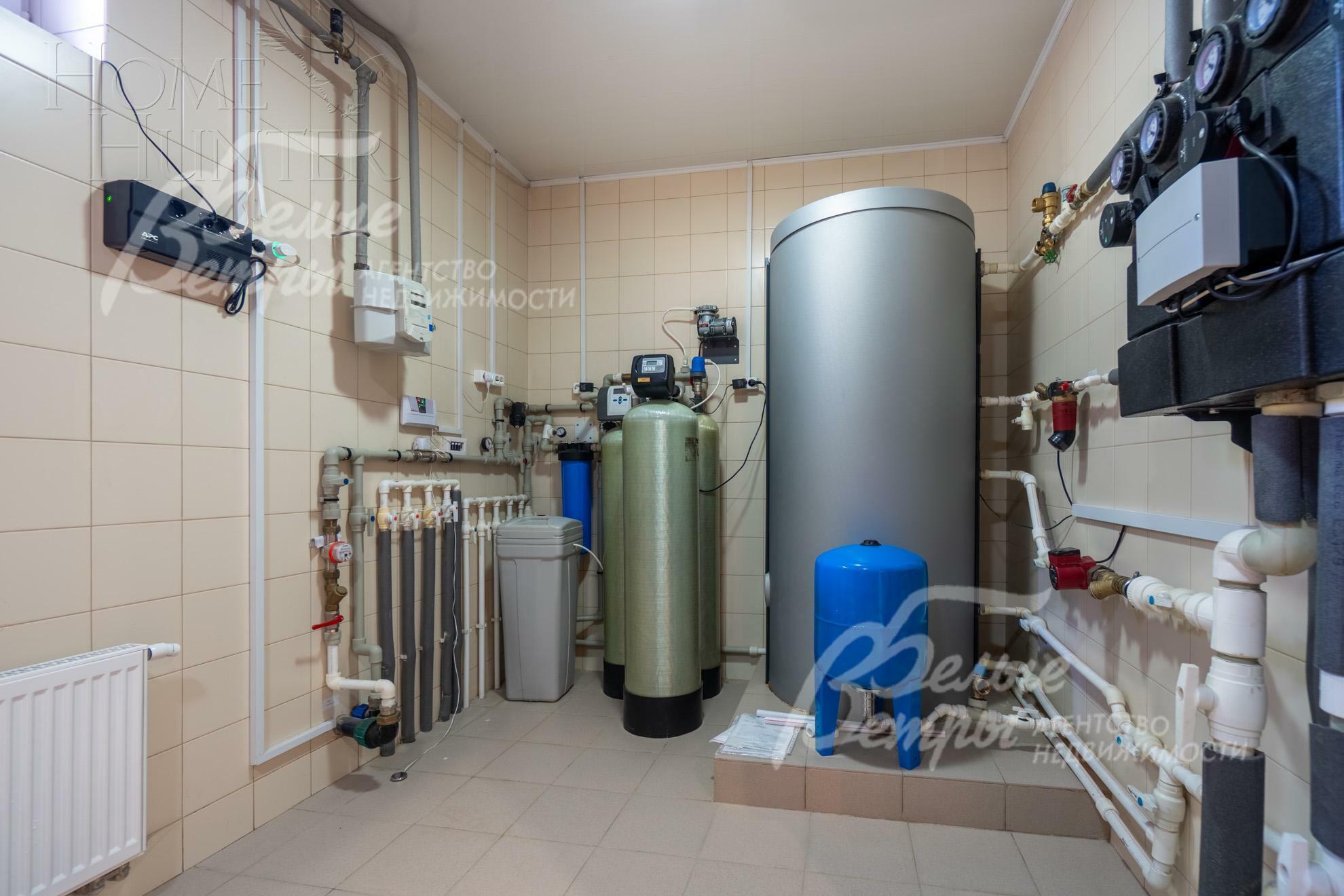 3-этажный коттедж 850 м² с отделкой