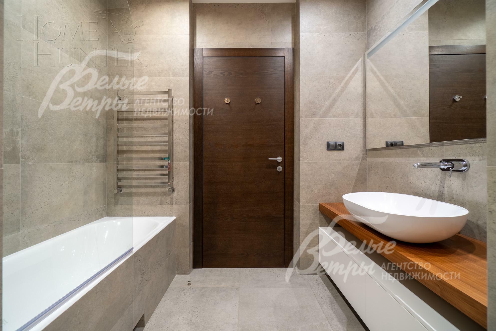 3-этажный коттедж 850 м² с отделкой