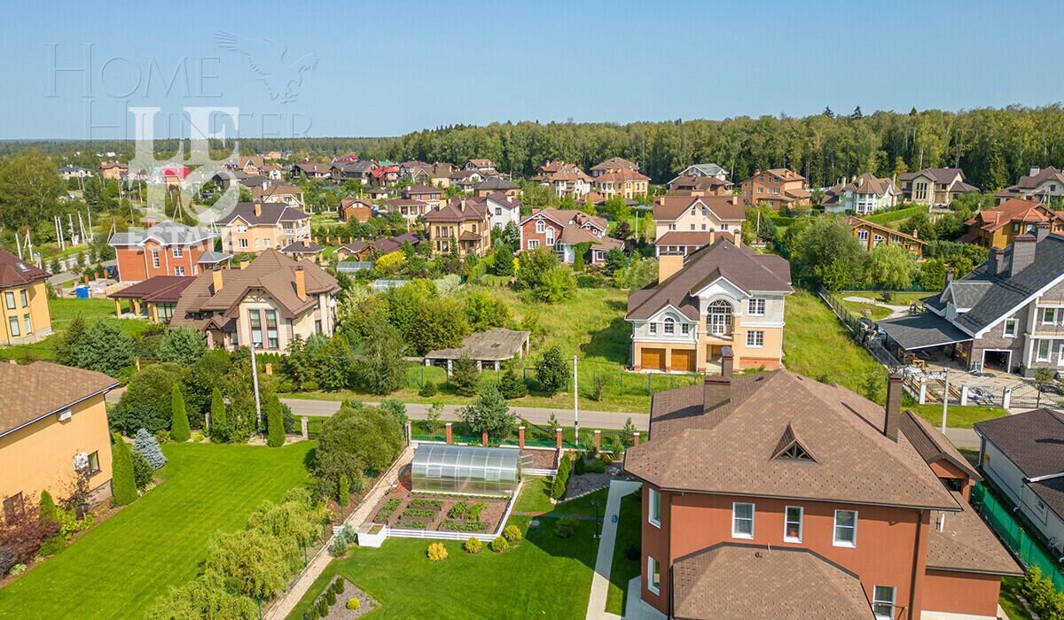 2-этажный коттедж 255 м² с отделкой