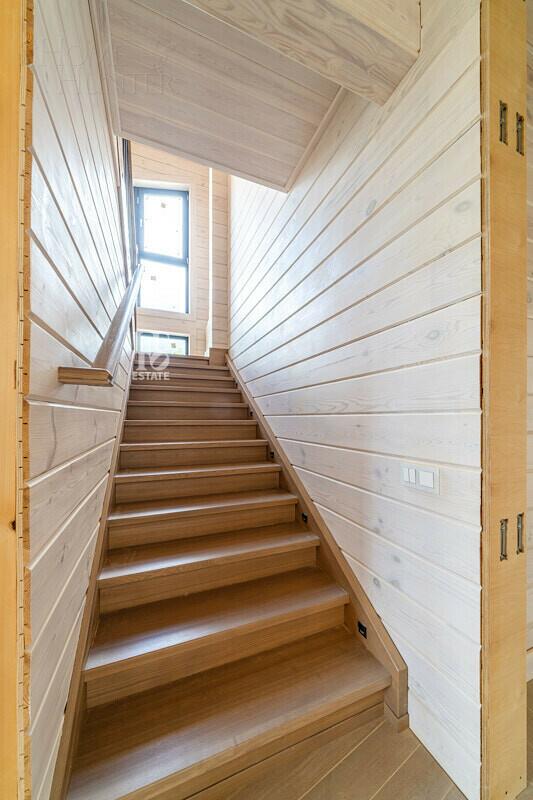 2-этажный коттедж 255 м² с отделкой