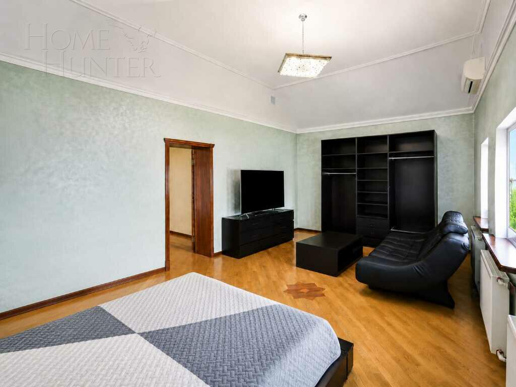 3-этажный коттедж 600 м² с отделкой