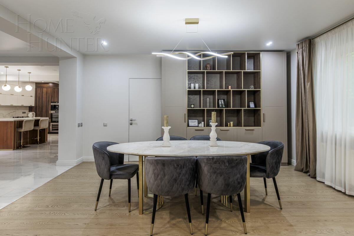 2-этажный коттедж 285 м² с отделкой