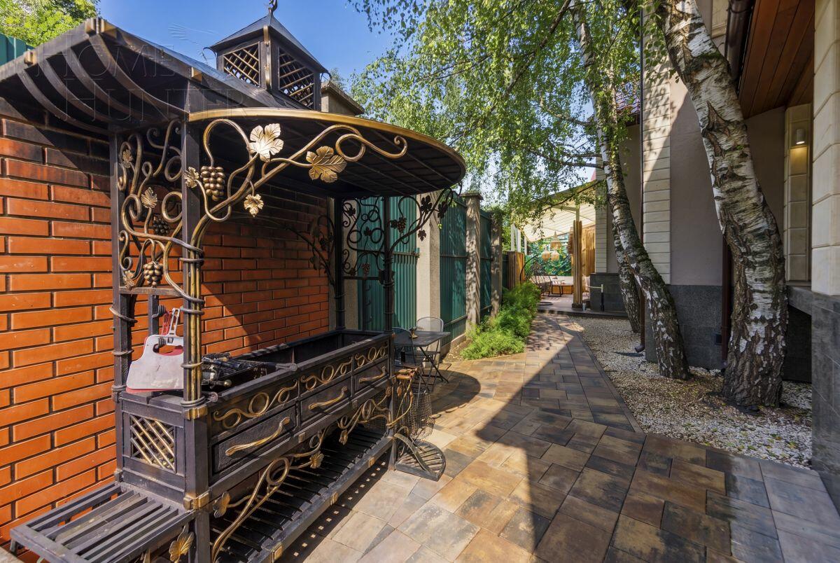 2-этажный коттедж 285 м² с отделкой
