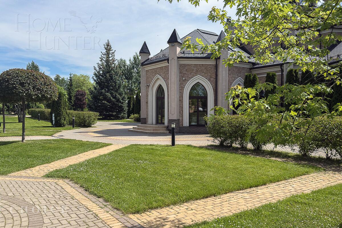 2-этажный коттедж 556.33 м² без отделки
