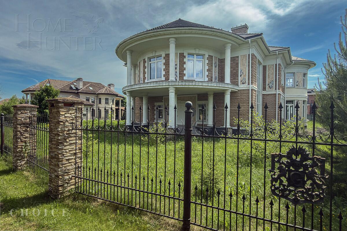 2-этажный коттедж 556.33 м² без отделки