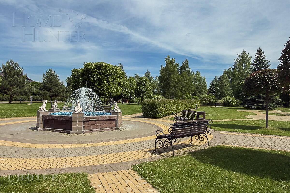 2-этажный коттедж 556.33 м² без отделки