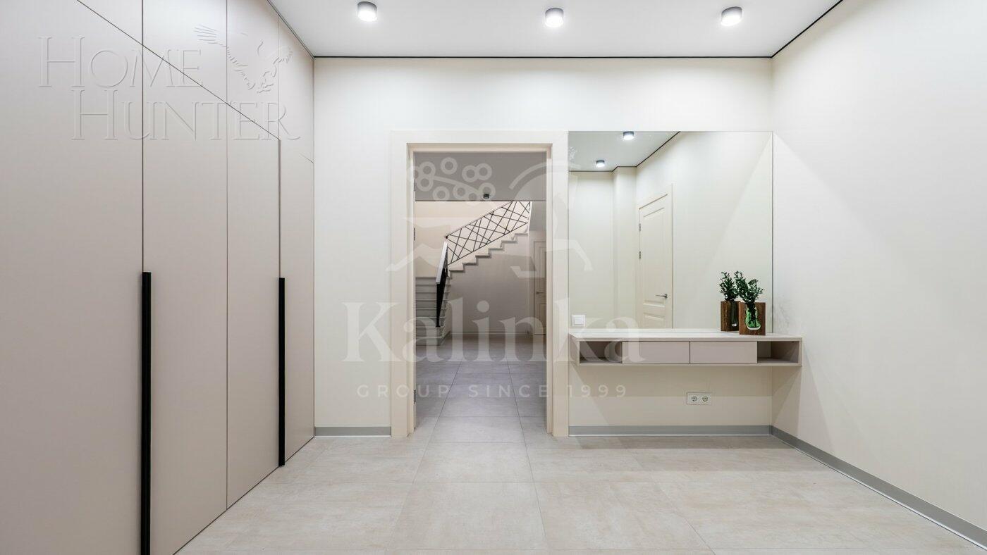 2-этажный коттедж 481.1 м² с отделкой