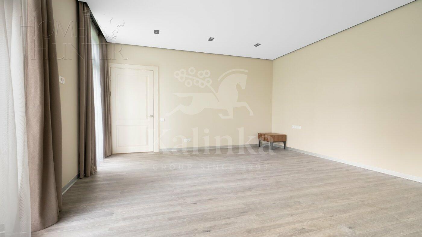 2-этажный коттедж 540.5 м² с отделкой