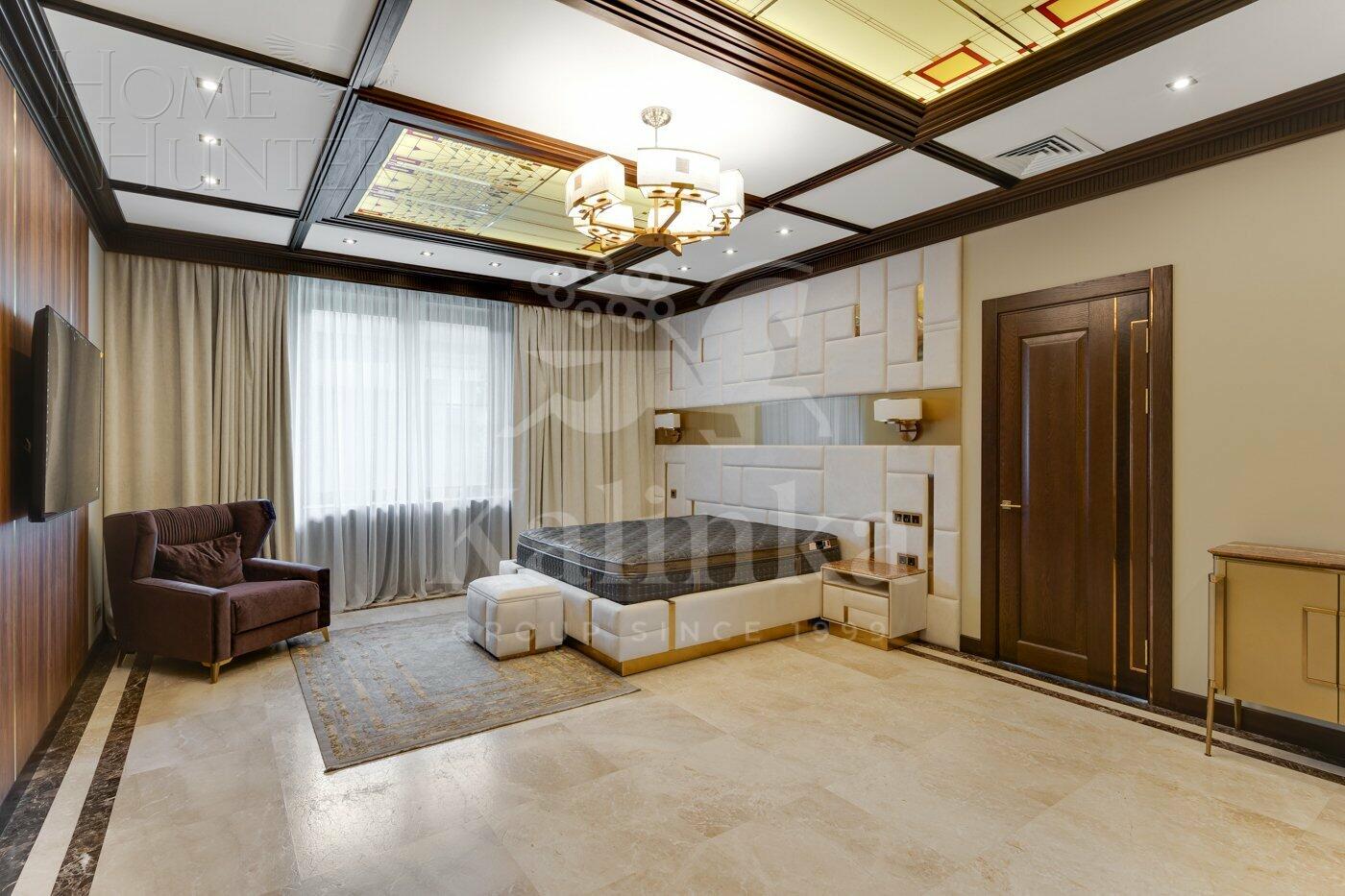 2-этажный коттедж 1 800 м² с отделкой