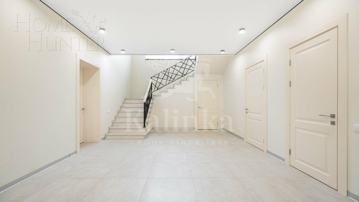 2-этажный коттедж 481.1 м² с отделкой