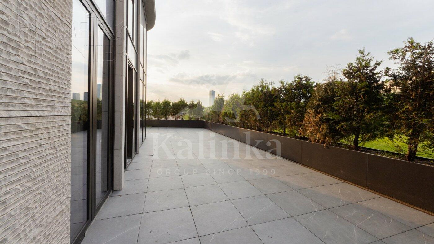 4-КОМН. КВАРТИРА С ОТДЕЛКОЙ 150 М² НА 2 ЭТАЖЕ
