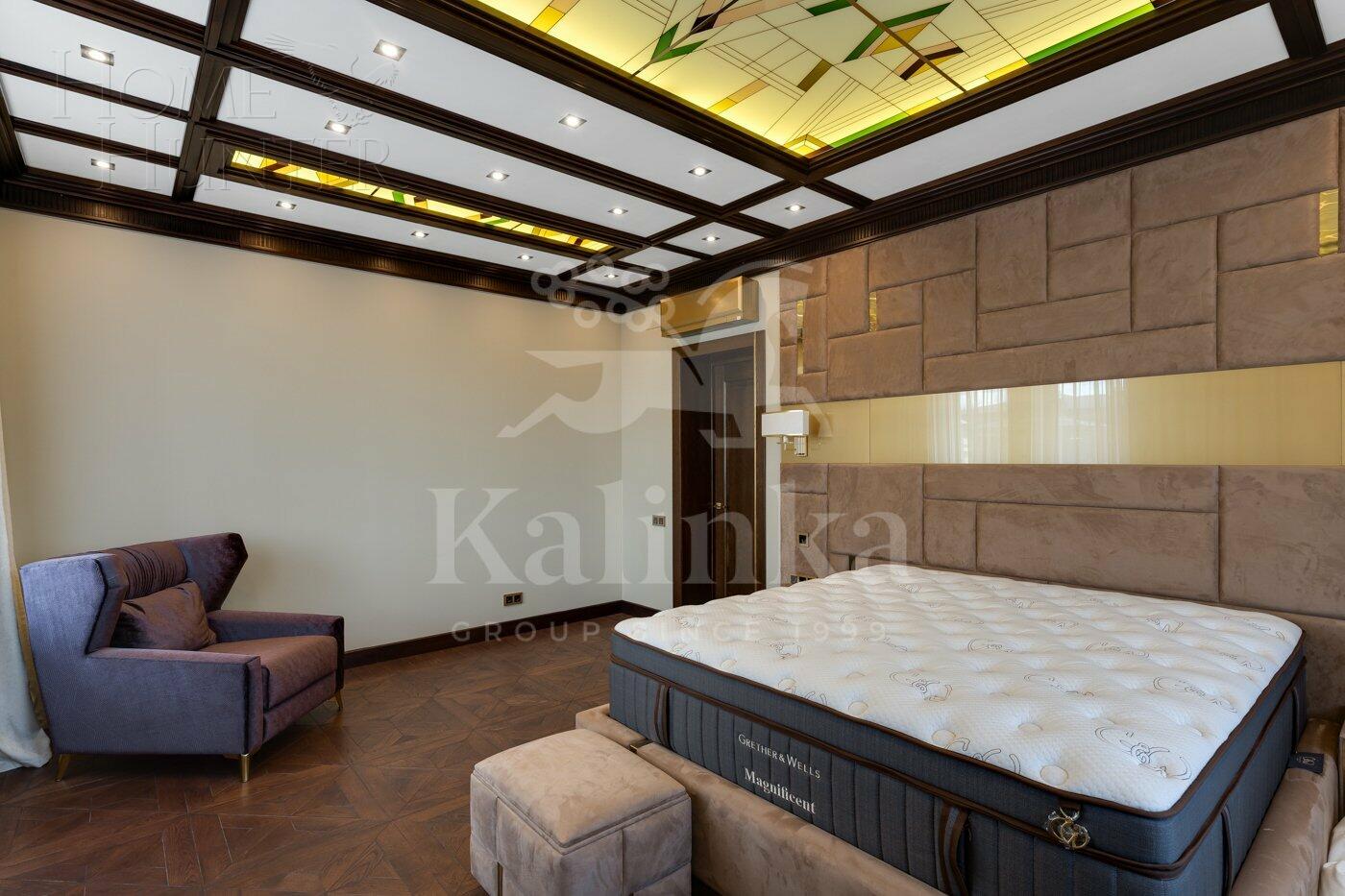 2-этажный коттедж 1 800 м² с отделкой