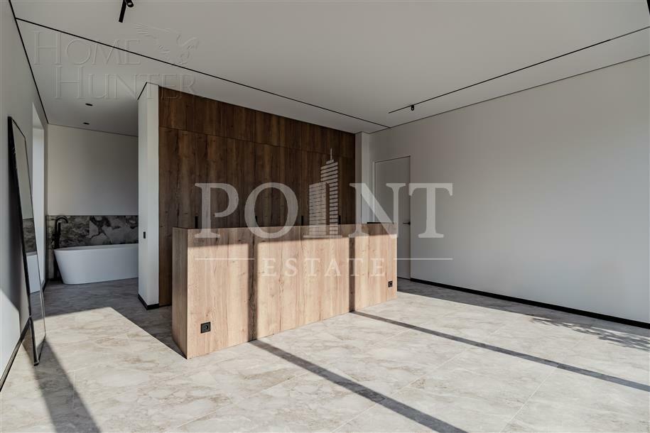 2-этажный коттедж 340 м² с отделкой
