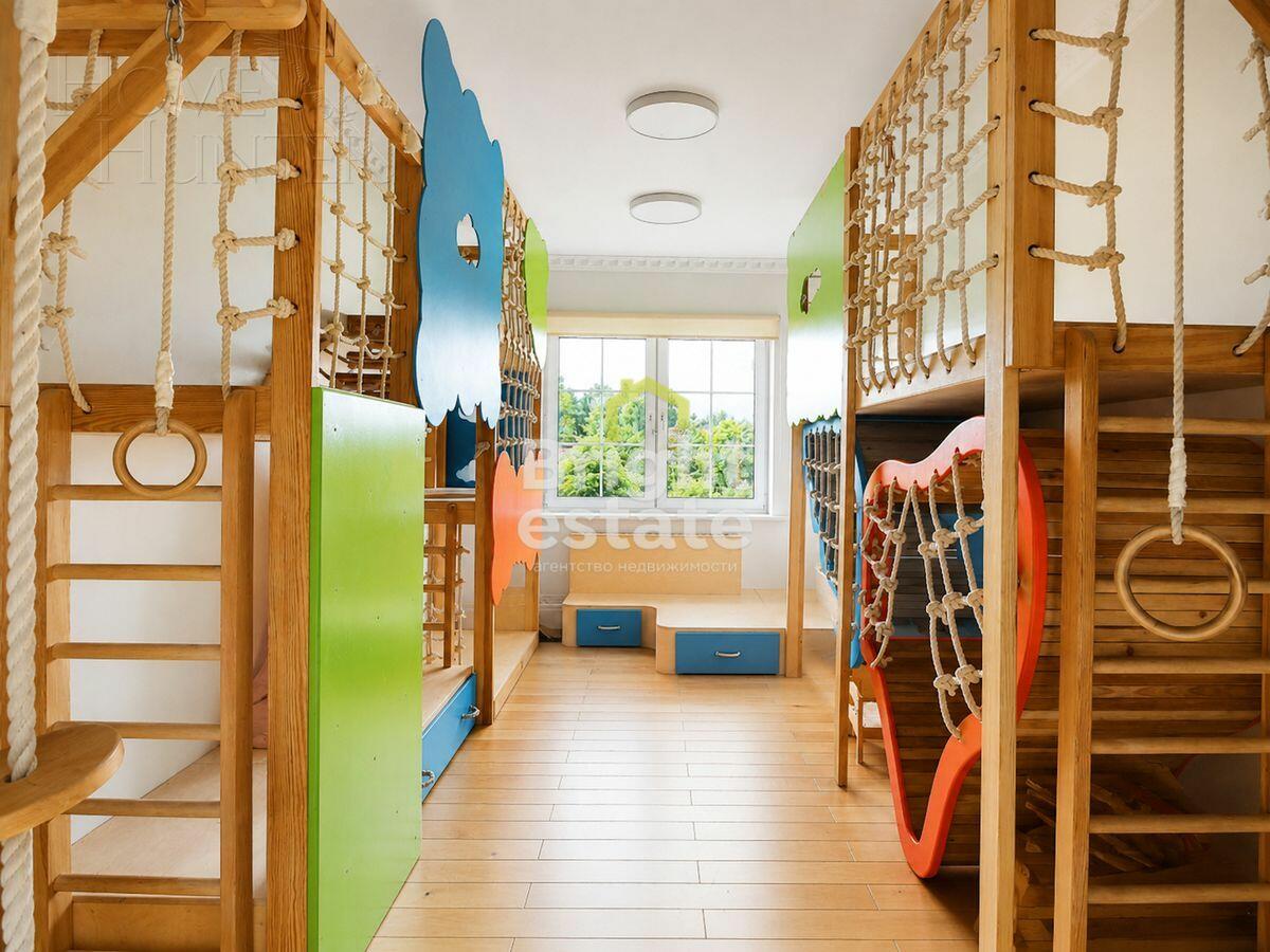 2-этажный коттедж 2 031 м² с отделкой