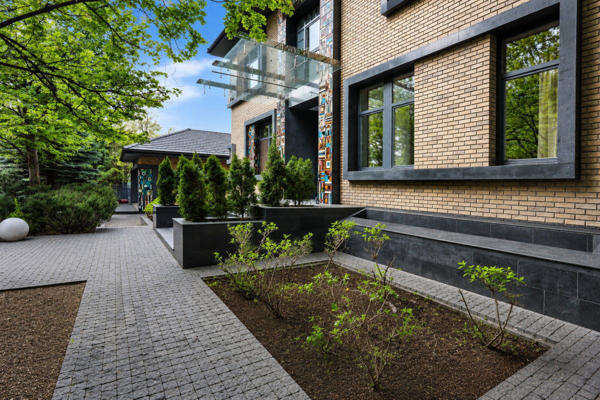 2-этажный коттедж 750 м² с отделкой