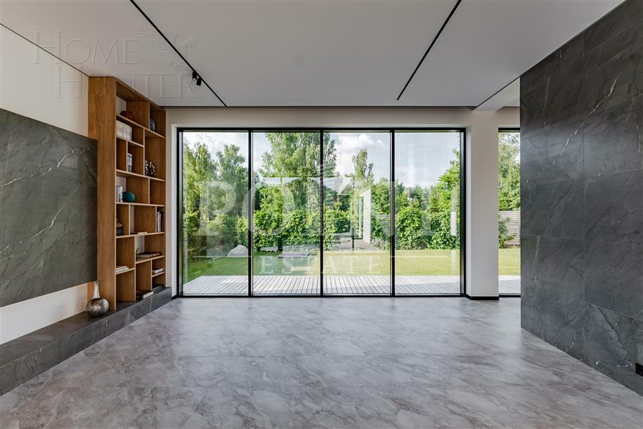2-этажный коттедж 340 м² с отделкой