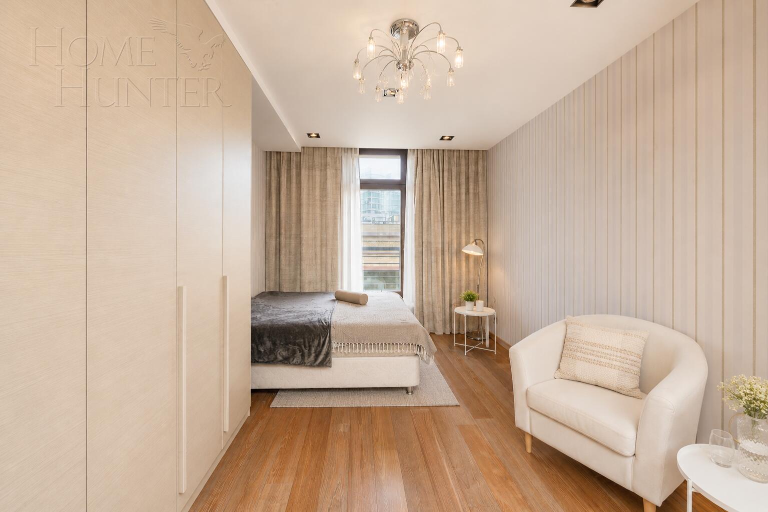 3-КОМН. КВАРТИРА С ОТДЕЛКОЙ 168.7 М² НА 2 ЭТАЖЕ