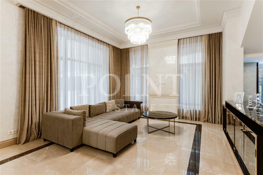 2-этажный коттедж 400 м² с отделкой