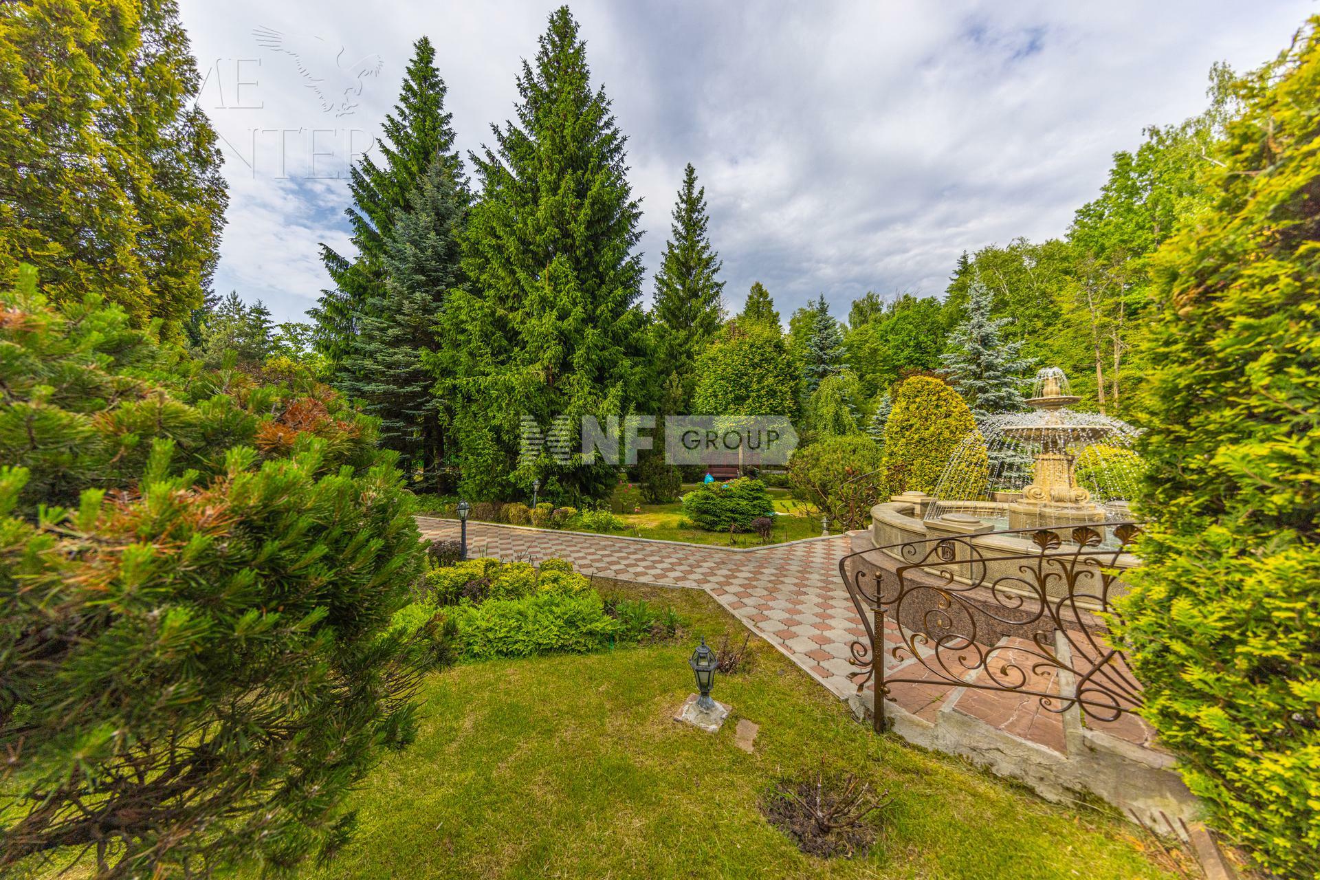 2-этажный коттедж 1 100 м² с отделкой