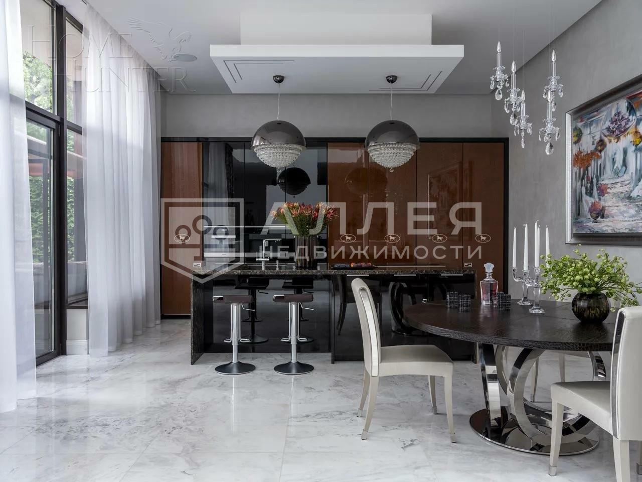 КОТТЕДЖ 450 м² с отделкой