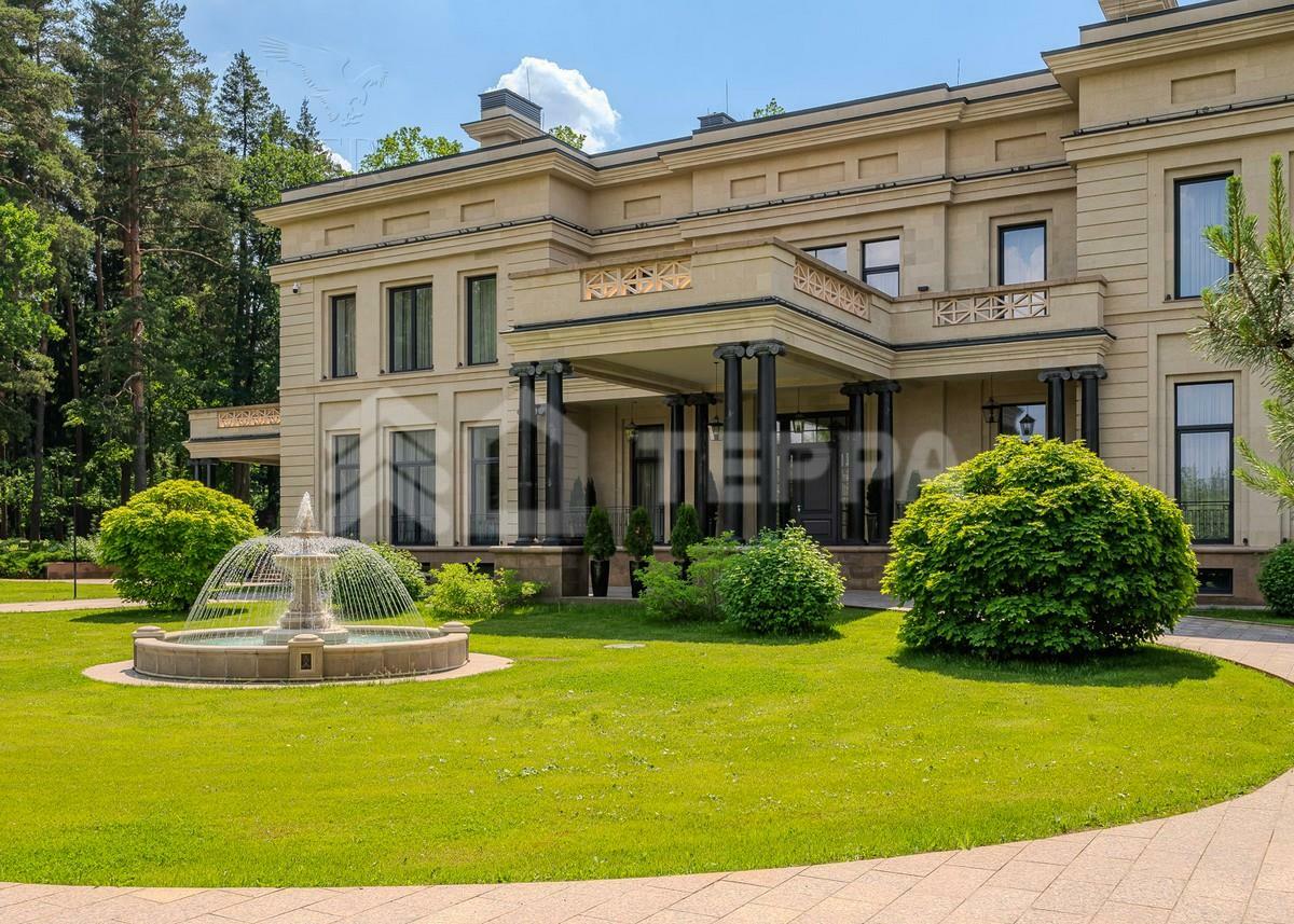 2-этажный коттедж 2 000 м² с отделкой