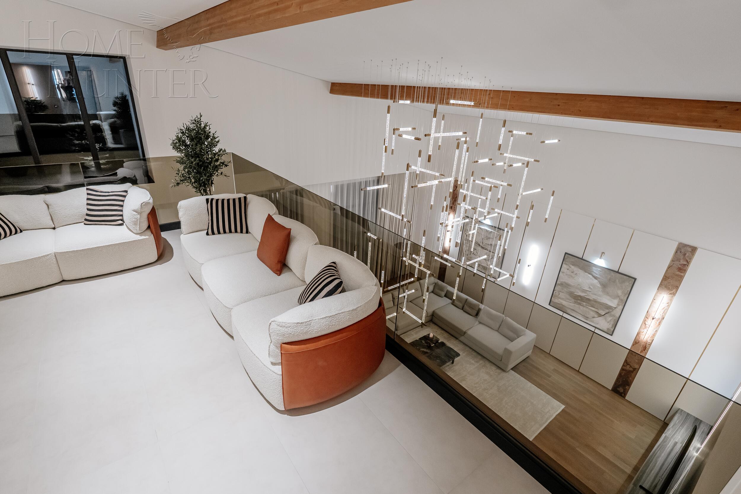 2-этажный коттедж 1 270 м² без отделки